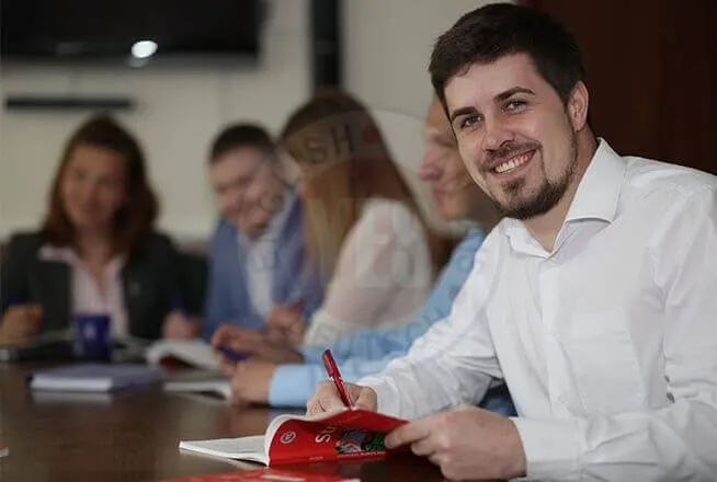 Преподавателей в штате